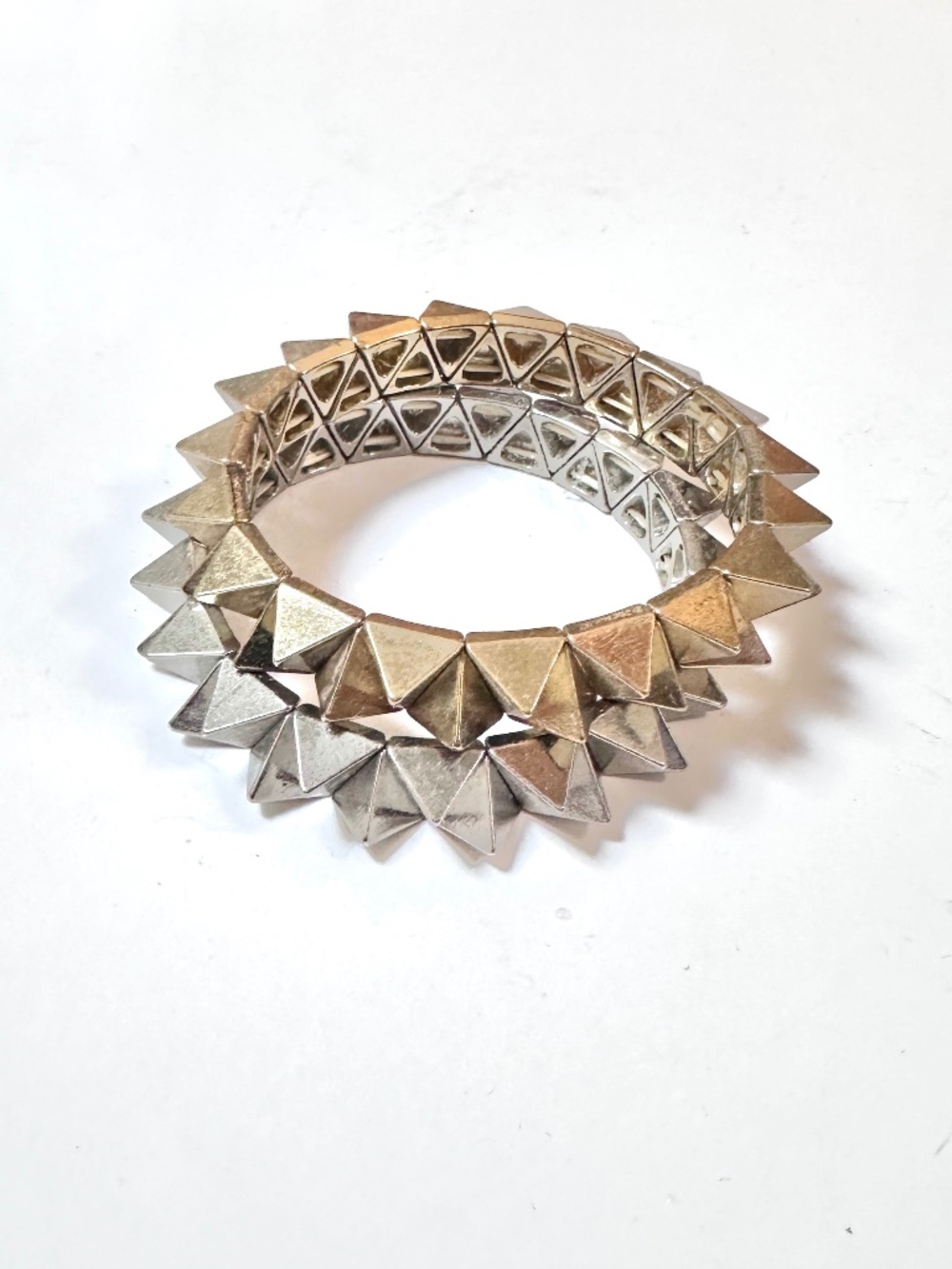 💫 $3/30 💫 Mixed Metal Stack Set of 2 Stretch Pyramid Stud Bracelets, Gold